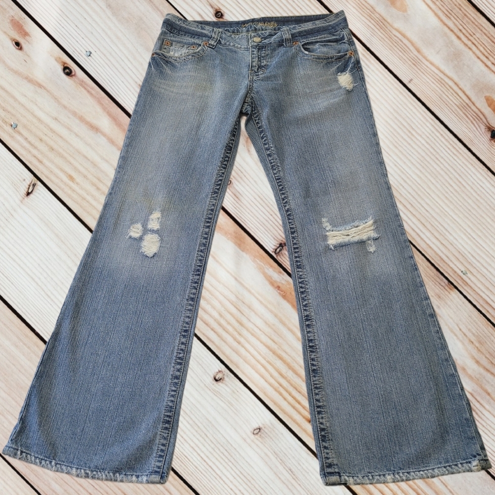 American Eagle Distressed Flare Jeans Sz 12